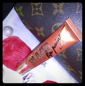 💥Brand NEW💥 LA Girl lip paint